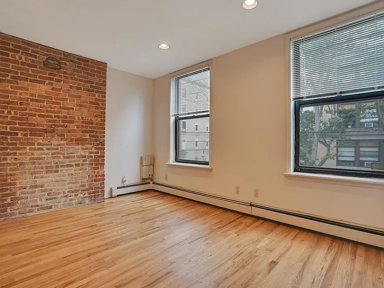 403 Bloomfield St #3 — Photo 6