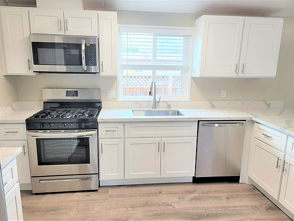 2nd image of 21159 Garden Ave