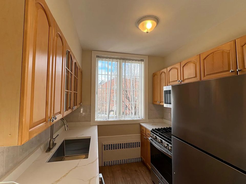 1st image of 23-08 42nd St #2A