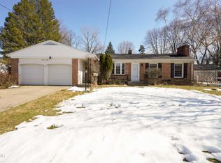 1930 Millbrook St SE, Grand Rapids, MI 49508