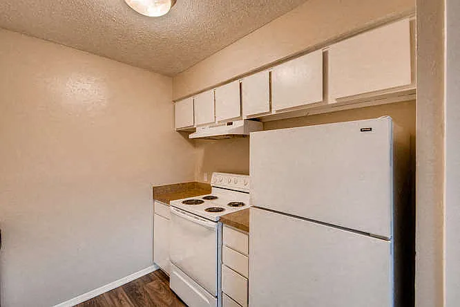 MARFA Apartments — Photo 22