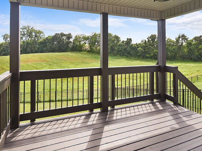 393 Frontier Dr — Photo 21