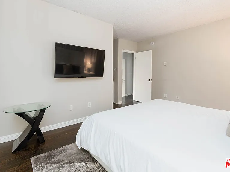 18065 Coastline Dr #1 — Photo 15