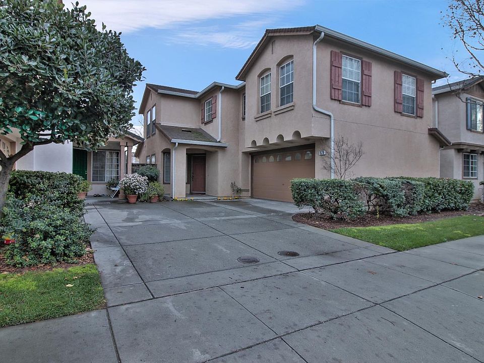 1st image of 1570 Sawgrass Dr