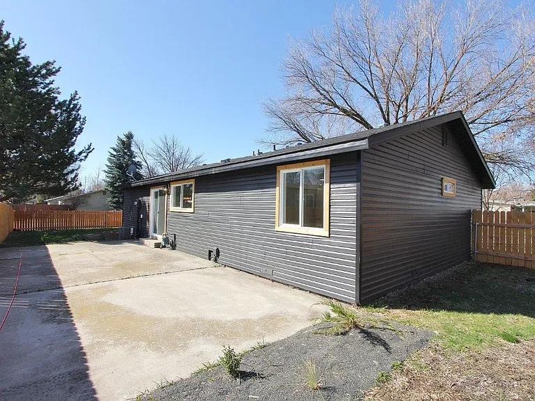 2840 N Arthur St — Photo 25