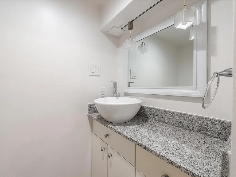 4021 Cole Ave #203 — Photo 3