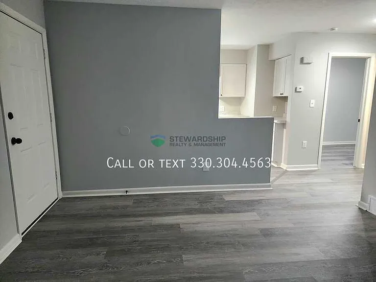 2559 Edwin Ave — Photo 13