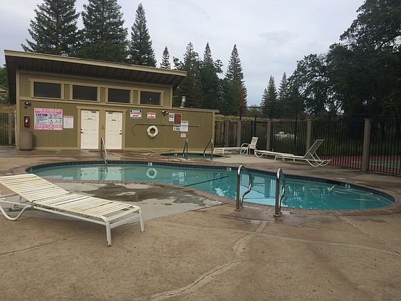 3rd image of 720 Sunrise Ave APT 13