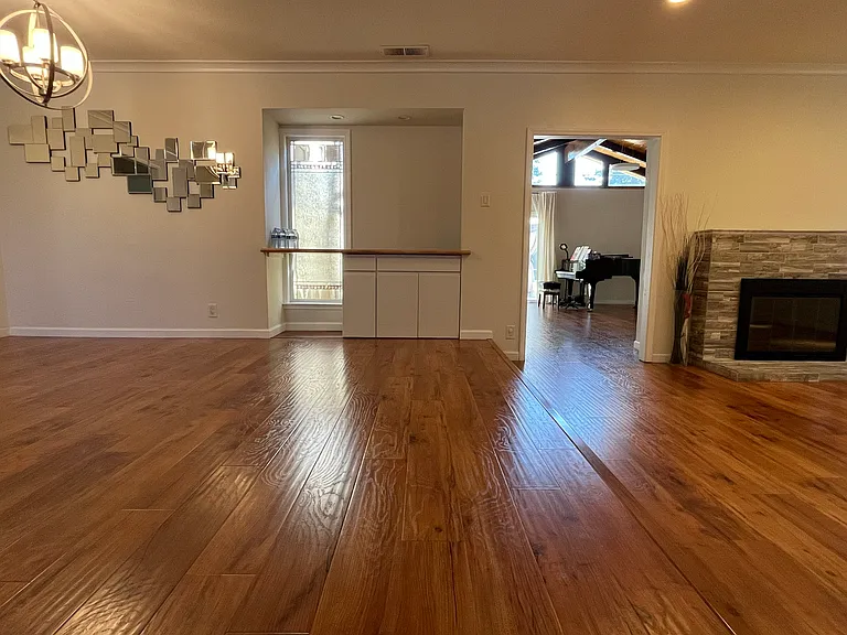 2090 Morrill Ave — Photo 5