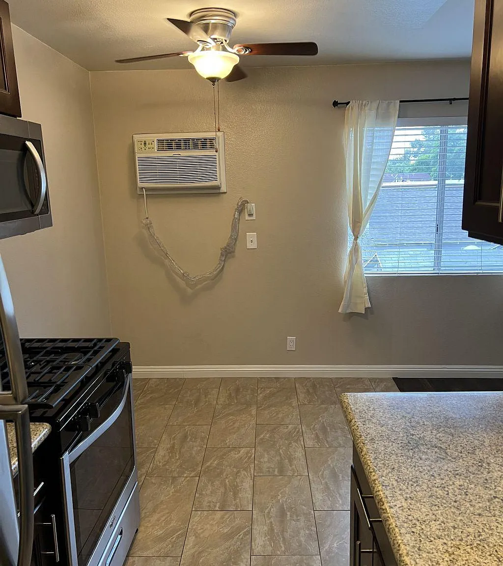 3240 Chapman St — Photo 4
