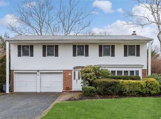 369 Old Bridge Rd, East Northport, NY 11731