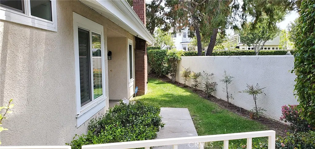 2 bed, 1568 sqft, $4,200 — Photo 2