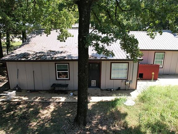 4th image of 120 Pierce Dr