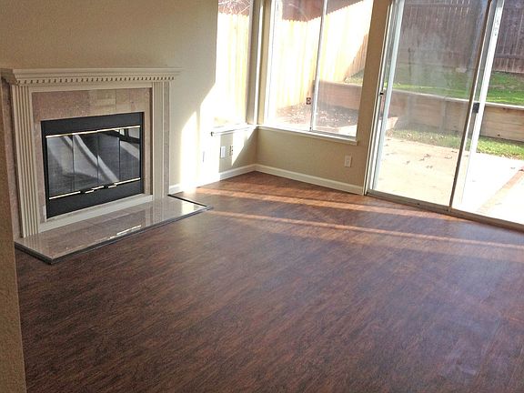 3rd image of 8430 Gooseberry Ct
