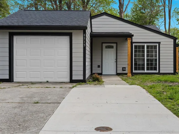 8515 Coco Ct, Louisville, KY 40219