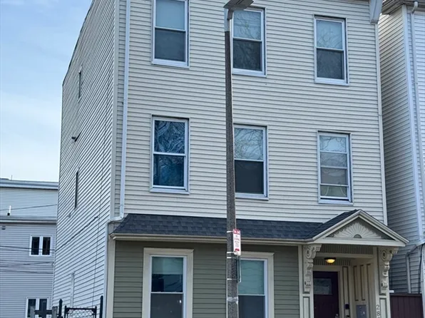 289 Chelsea St, East Boston, MA 02128