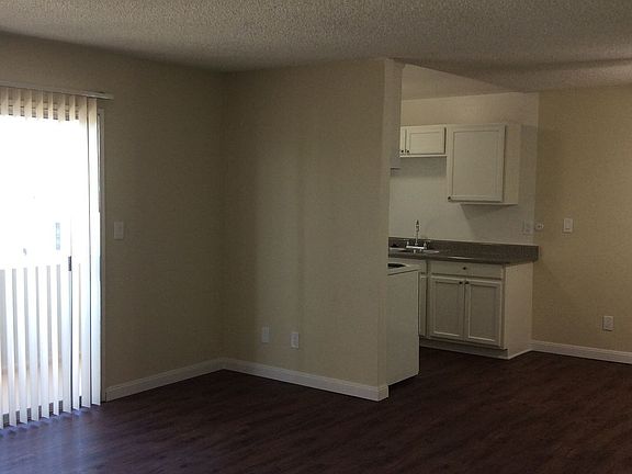 3rd image of 8341 Northgate Ave APT 22