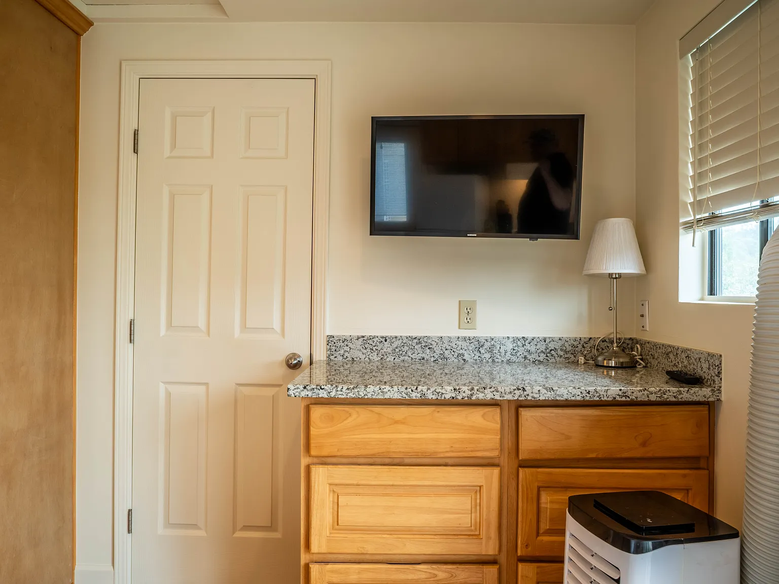 3220 Wood Valley Rd — Photo 4