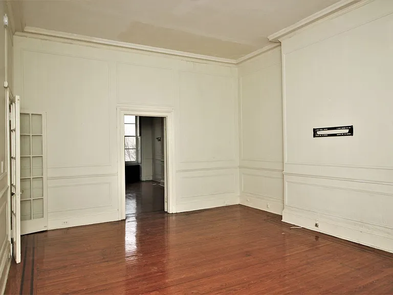 932 N. Charles St — Photo 9