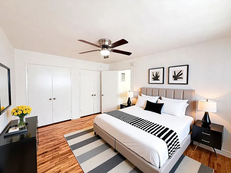 1323 N. Bronson Avenue — Photo 16