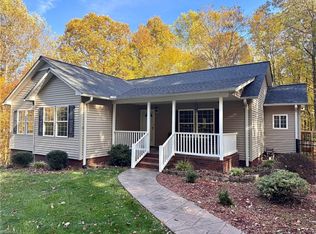 3062 Ruritan Rd, Roaring River, NC 28669