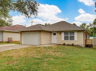 3308 W Madison St, Springfield, MO 65802