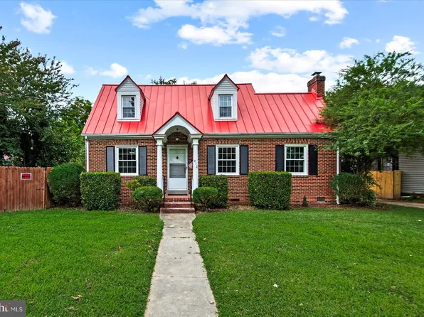 410 Lafayette Ave, Colonial Heights, VA 23834