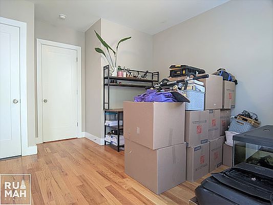 4th image of 60-23 54th St #2B