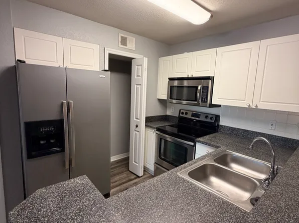 18101 Peregrines Perch Pl Unit 203, Lutz, FL 33558