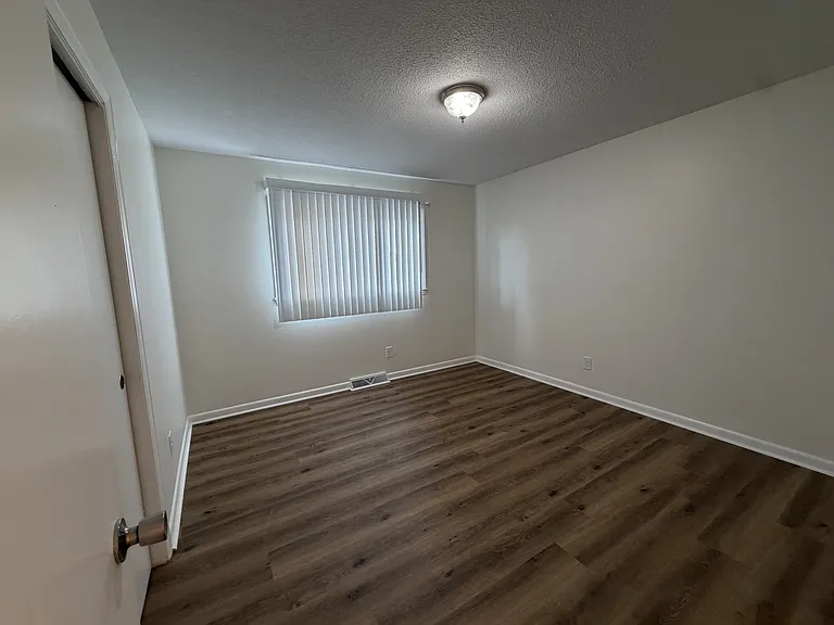 147 Crooked Ln — Photo 16