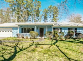 5620 Tanglewood Cir, Cumming, GA 30041