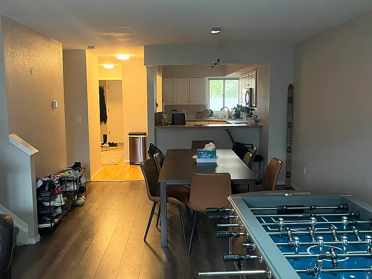 2827 Springdale Ln — Photo 9