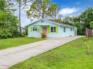 153 6th St, Naples, FL 34113