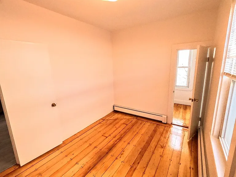 90 Wenham St #3 — Photo 10