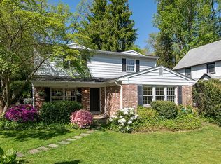 24 Rosedale Rd, Wynnewood, PA 19096