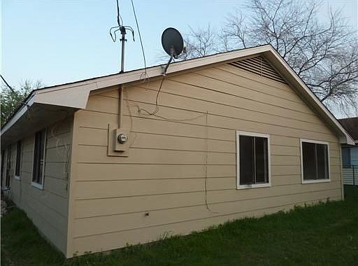 5th image of 2913 Sweet Gum Dr