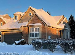 9062 Rhyan Rd, White Lake, MI
