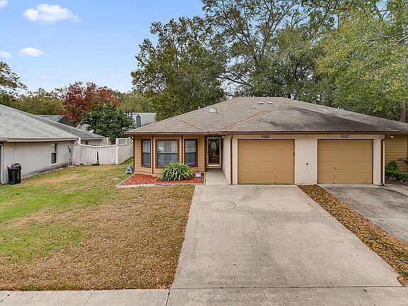 2nd image of 5565 Pinebay Cir N