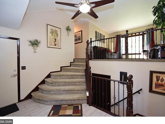 5th image of 10186 Kissell St NE