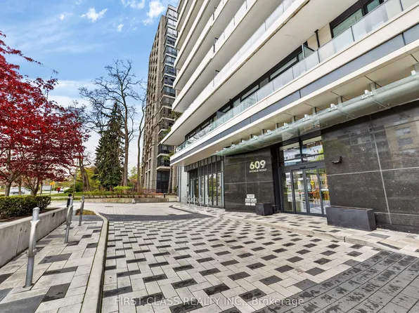 609 Avenue Rd #707, Toronto, ON M4V 0B1