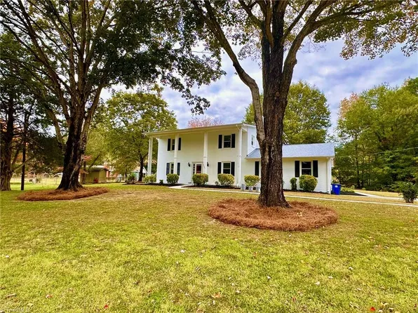 1441 Whitehall Ct, Winston Salem, NC 27127