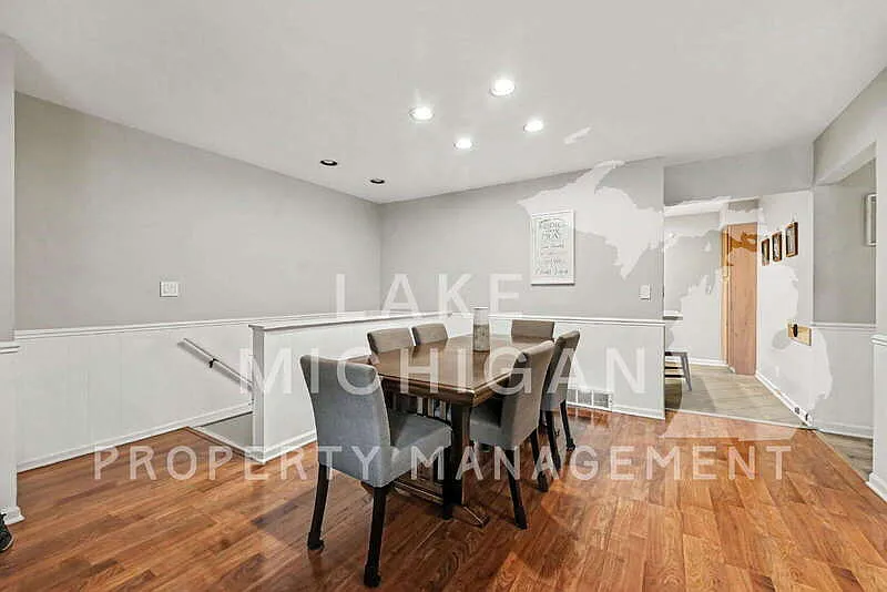 3 bed, 2.0 bath, 1750 sqft, $2,395 — Photo 4