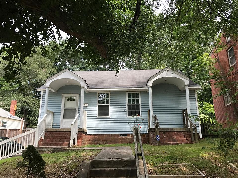2nd image of 912 Clarendon St