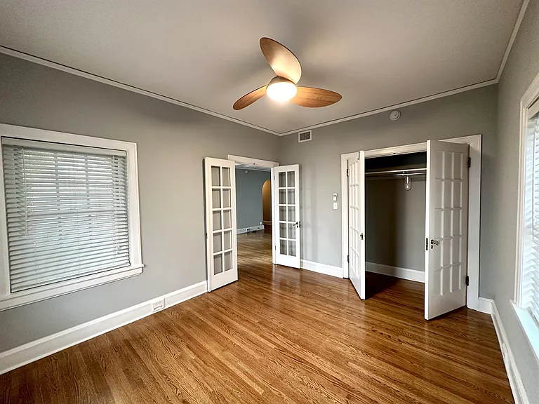 910 Ward Pkwy — Photo 10