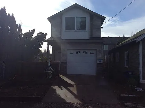 8848 NE Clackamas St Photo 1
