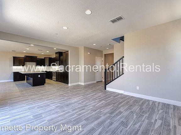 5th image of 1509 Peony Ln
