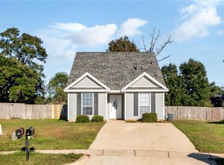 8710 Londonderry Ct, Mobile, AL 36695