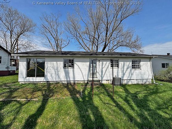 4th image of 2957 Shank Ave