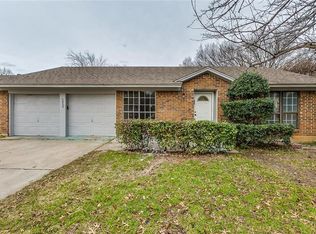 2953 Portales Dr, Fort Worth, TX 76116