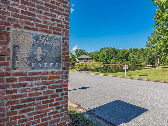 3rd image of 3265 Chappelwood Dr